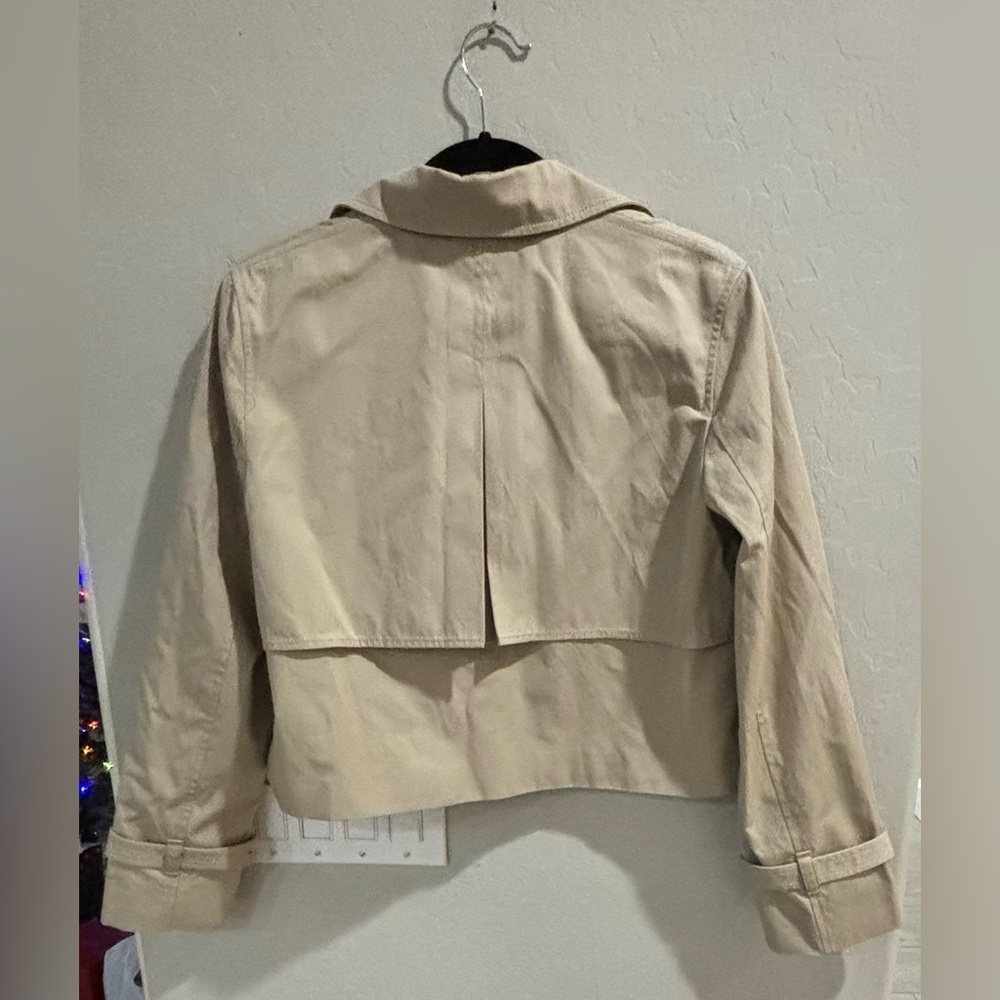 NWT Aritzia The Esquire Cropped Trench Coat - City Twill Marcona Beige Size XS - Picture 4 of 16